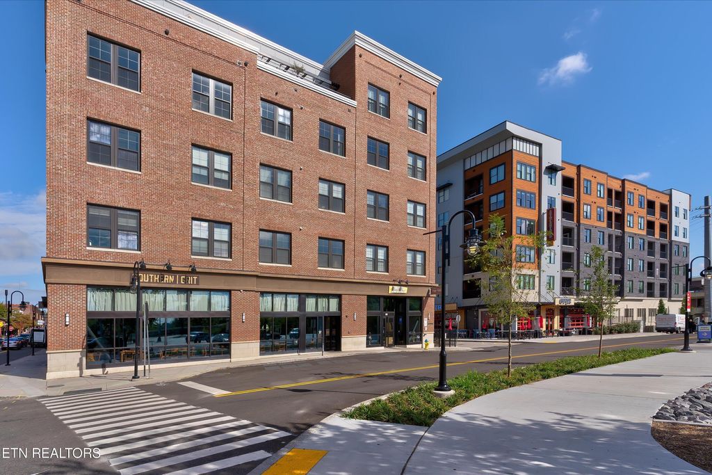 Photo of 115 Willow Ave #400, Knoxville, TN 37915 (MLS # 1317117)