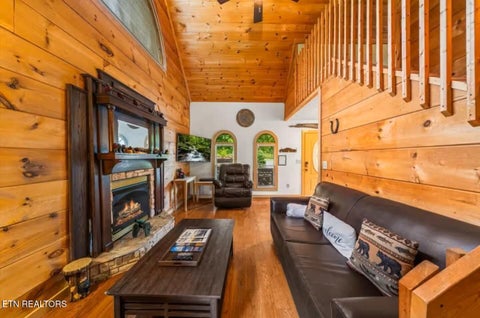 Tiny photo for 517 Hideaway Ridge Circle, Sevierville, TN 37862 (MLS # 1357598)