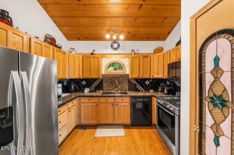 Tiny photo for 517 Hideaway Ridge Circle, Sevierville, TN 37862 (MLS # 1357598)