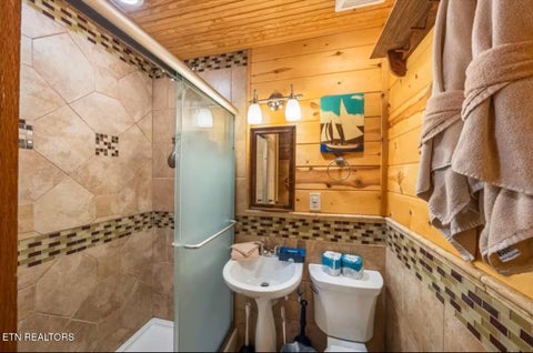 Tiny photo for 517 Hideaway Ridge Circle, Sevierville, TN 37862 (MLS # 1357598)