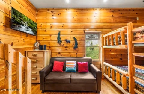 Tiny photo for 517 Hideaway Ridge Circle, Sevierville, TN 37862 (MLS # 1357598)