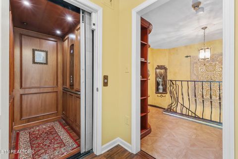 Tiny photo for 3720 Kingston Pike, Knoxville, TN 37919 (MLS # 1346885)