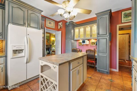 Tiny photo for 3720 Kingston Pike, Knoxville, TN 37919 (MLS # 1346885)