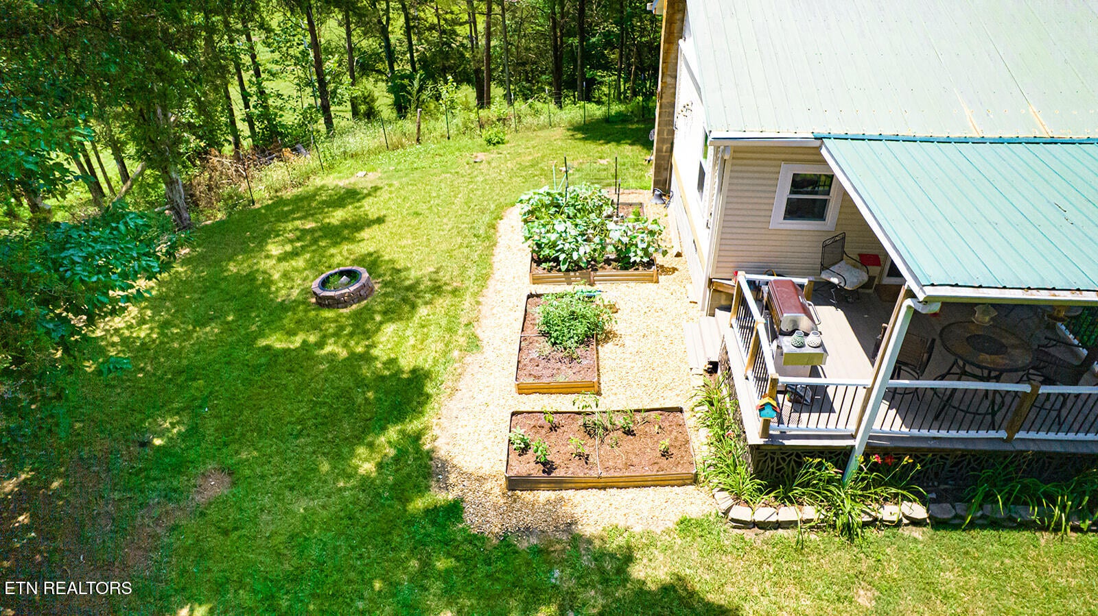 467 Sleepy Valley Rd