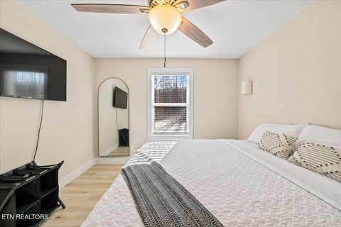 Tiny photo for 113 Pool Drive, LaFollette, TN 37766 (MLS # 1328807)