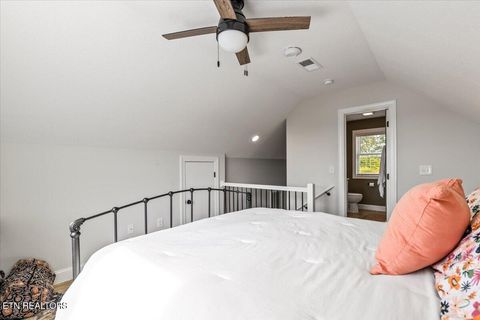 Tiny photo for 118 E Harbor View Lane #A, LaFollette, TN 37766 (MLS # 1317876)