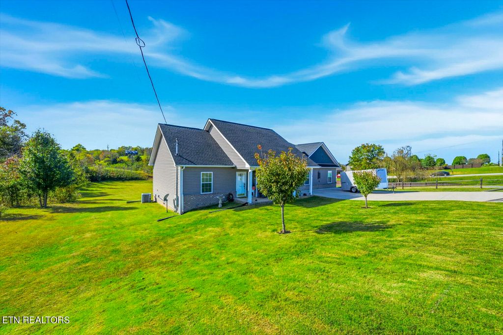 Photo of 670 Jones Franklin Rd, Morristown, TN 37813 (MLS # 1293602)