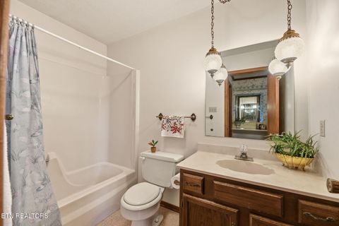 Tiny photo for 307 Walnut St, Clinton, TN 37716 (MLS # 1334491)