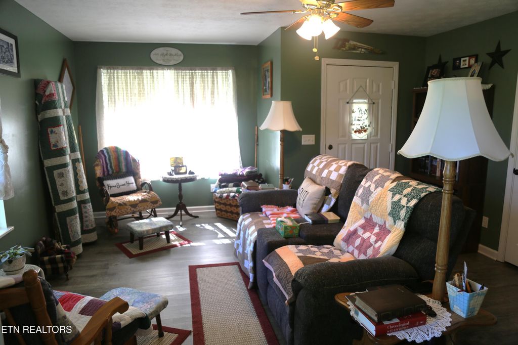 Photo of 652 HILL STREET St, Jellico, TN 37762 (MLS # 1312412)