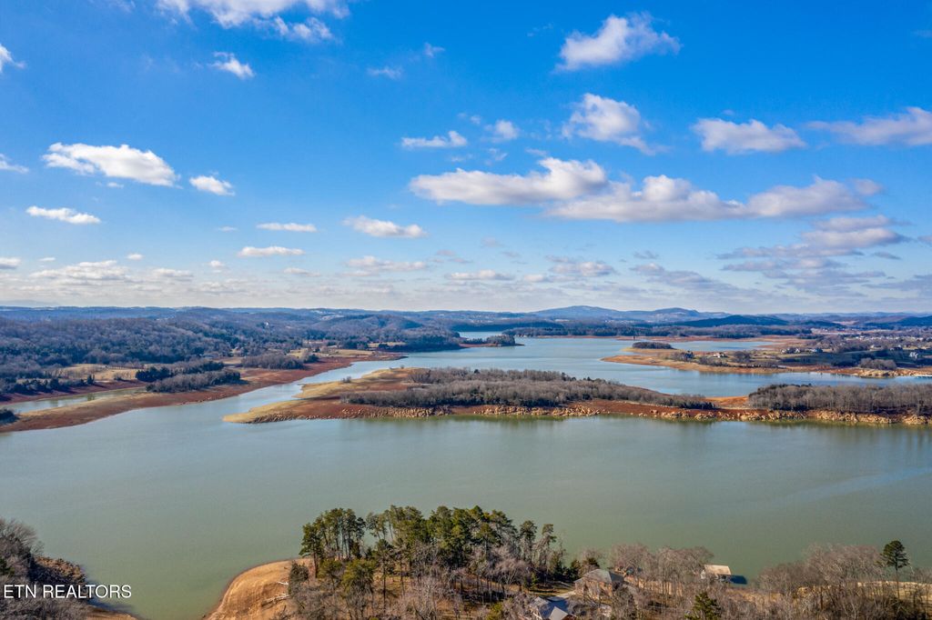 Photo of 374 Chelaque Way, Mooresburg, TN 37811 (MLS # 969118)