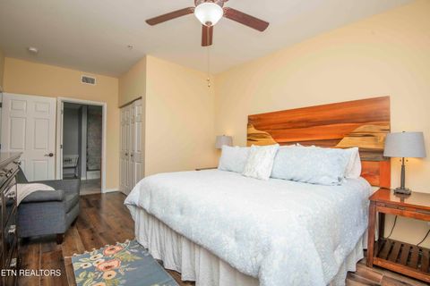 Tiny photo for 527 River Place Way #UNIT 315, Sevierville, TN 37862 (MLS # 1329471)