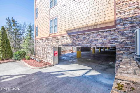 Tiny photo for 527 River Place Way #UNIT 315, Sevierville, TN 37862 (MLS # 1329471)
