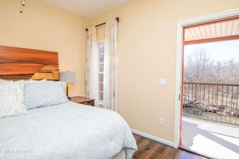 Tiny photo for 527 River Place Way #UNIT 315, Sevierville, TN 37862 (MLS # 1329471)