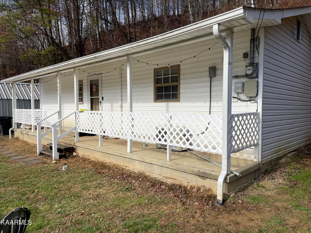 Photo of 4685 Baker Hwy, Huntsville, TN 37756 (MLS # 1217985)
