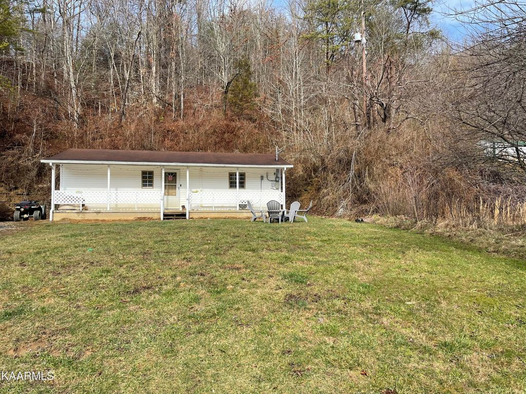 Photo of 4685 Baker Hwy, Huntsville, TN 37756 (MLS # 1217985)