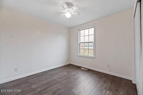 Tiny photo for 102 Lawton Rd, Oak Ridge, TN 37830 (MLS # 1343850)