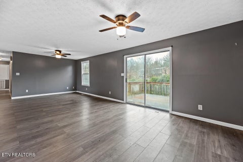 Tiny photo for 102 Lawton Rd, Oak Ridge, TN 37830 (MLS # 1343850)