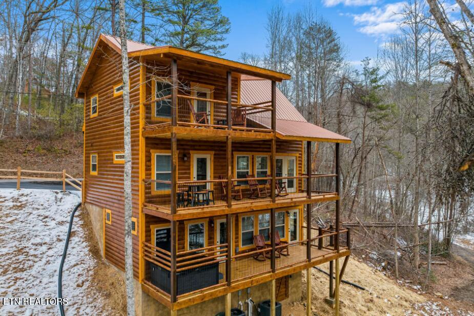 Photo of 1446 Silver Poplar Lane, Sevierville, TN 37876 (MLS # 1343456)