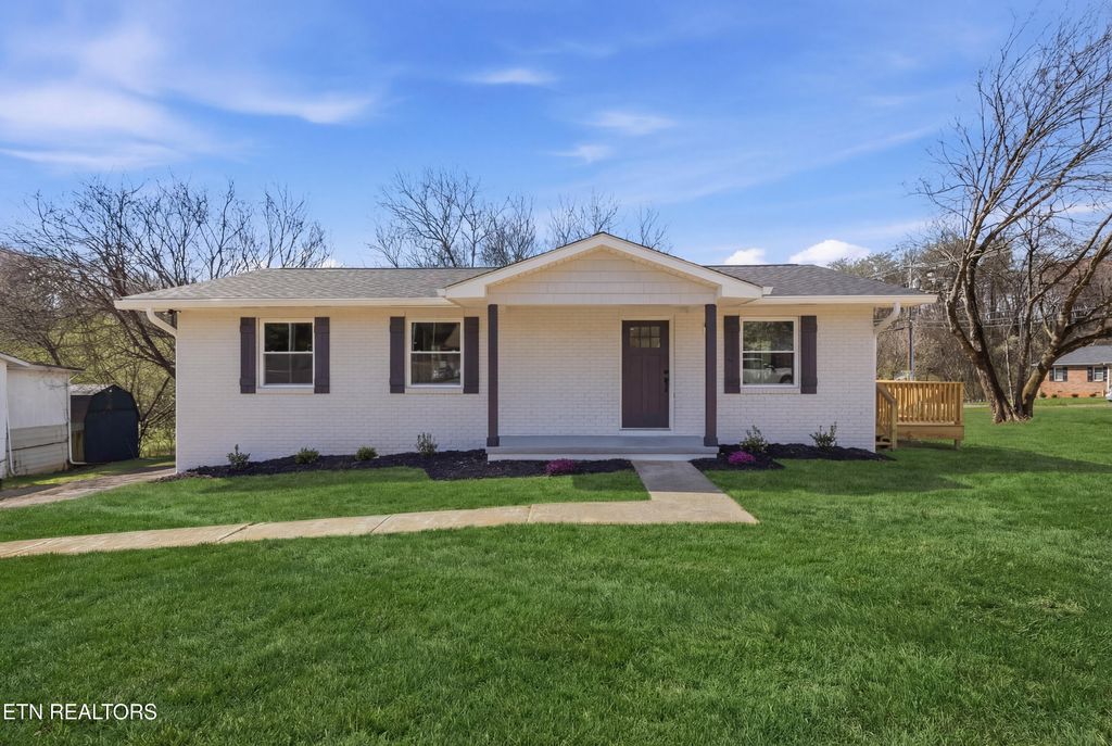 Photo of 2241 Woods Smith Rd, Knoxville, TN 37921 (MLS # 1332075)