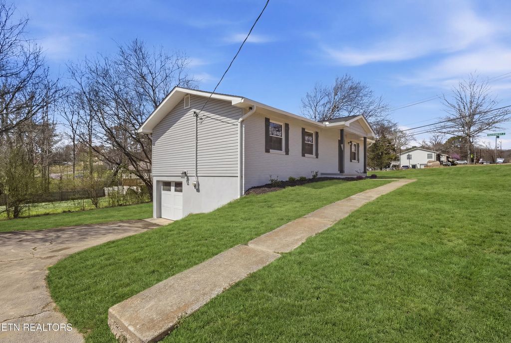 Photo of 2241 Woods Smith Rd, Knoxville, TN 37921 (MLS # 1332075)