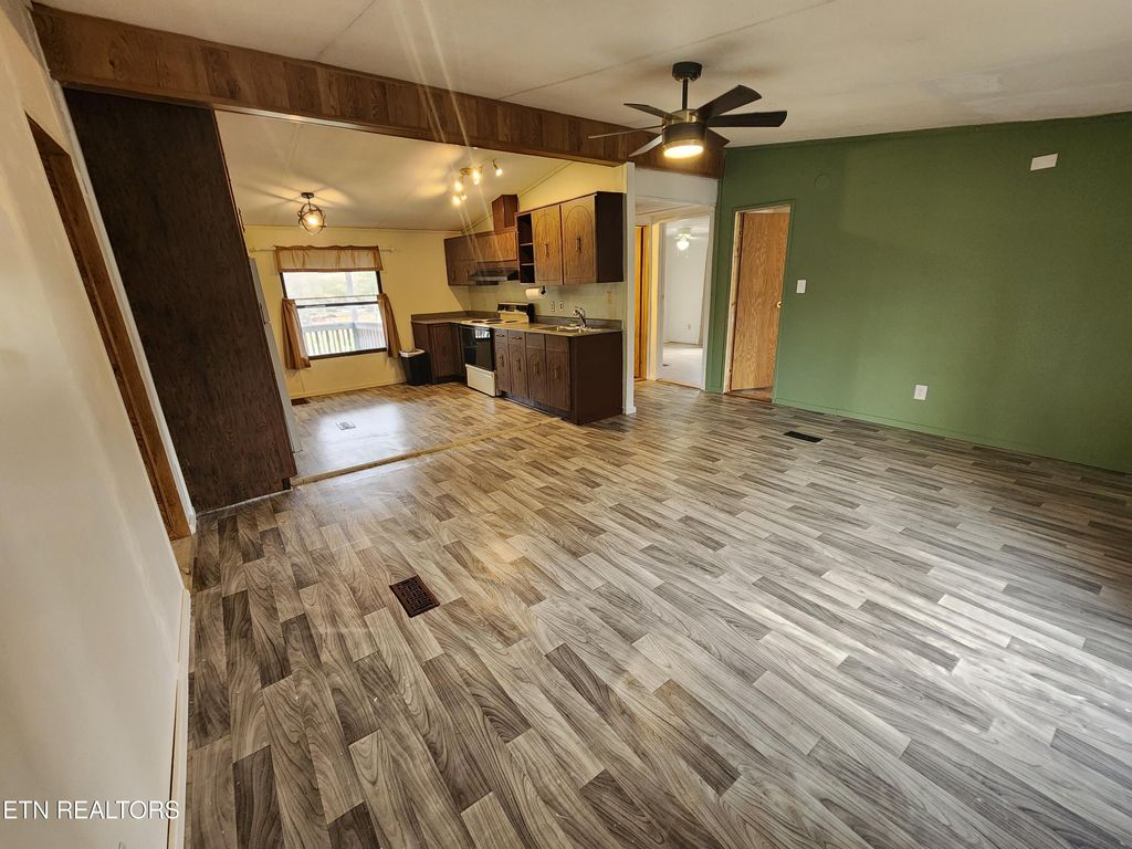 Photo of 1122 County Farm Rd, Madisonville, TN 37354 (MLS # 1287984)