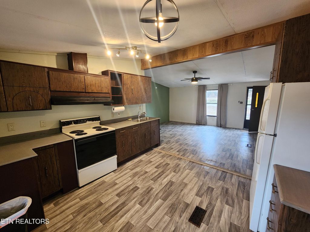 Photo of 1122 County Farm Rd, Madisonville, TN 37354 (MLS # 1287984)