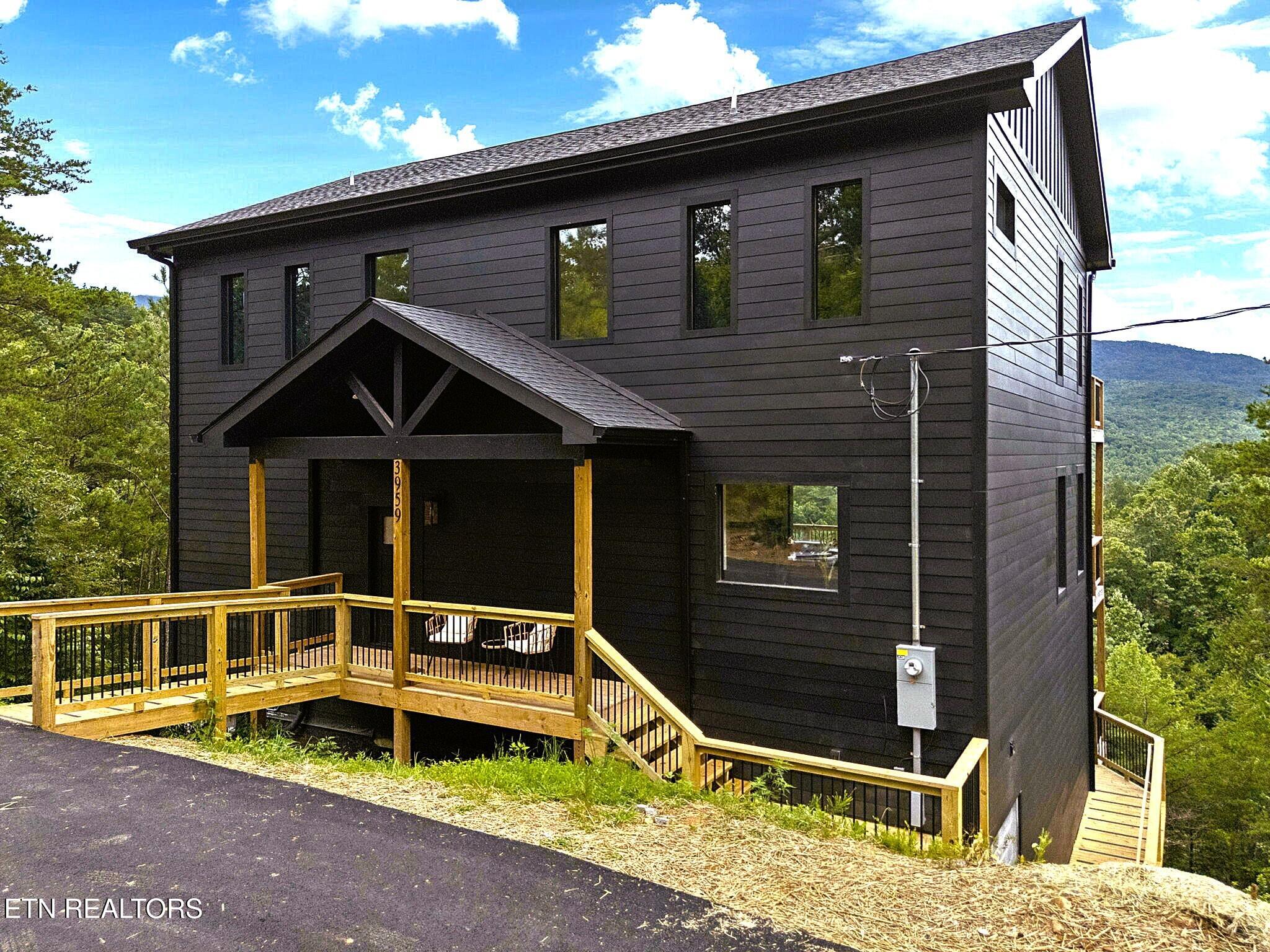 3959 Duck Hollow Rd