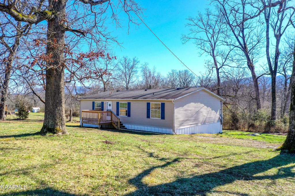 Photo of 21812185 Ellejoy Rd, Walland, TN 37886 (MLS # 1218530)