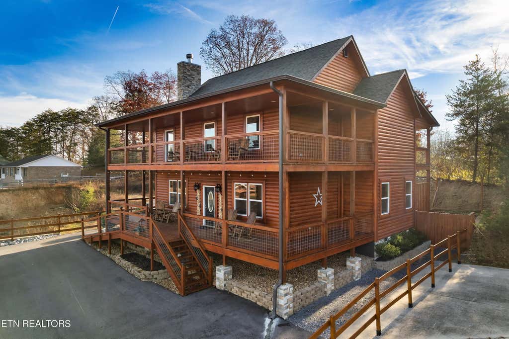 Photo of 2822 Seth Rd, Pigeon Forge, TN 37863 (MLS # 1351644)