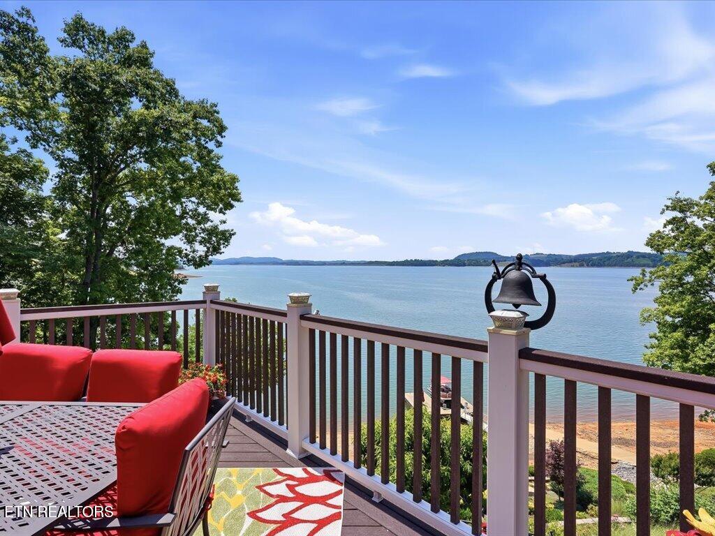 1881 Pointe Drive