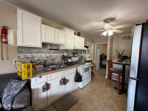Tiny photo for 1617 Jefferson St, Morristown, TN 37814 (MLS # 1356141)