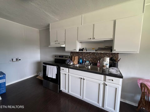 Tiny photo for 1617 Jefferson St, Morristown, TN 37814 (MLS # 1356141)