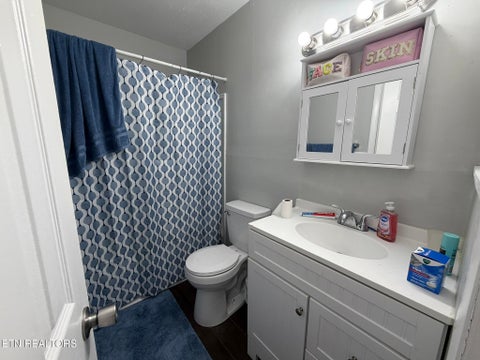 Tiny photo for 1617 Jefferson St, Morristown, TN 37814 (MLS # 1356141)