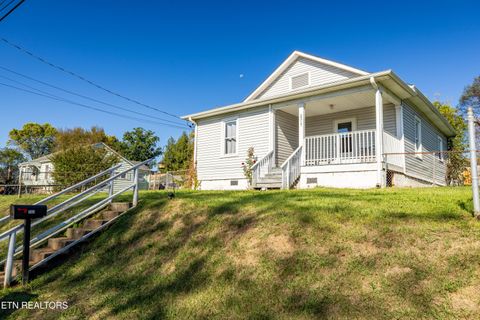 Photo of 2317 Brown Ave, Knoxville, TN 37917 (MLS # 1318468)