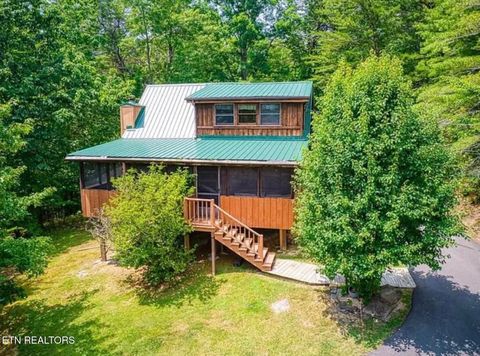 Photo of 2308 Summer Lane, Sevierville, TN 37876 (MLS # 1343426)
