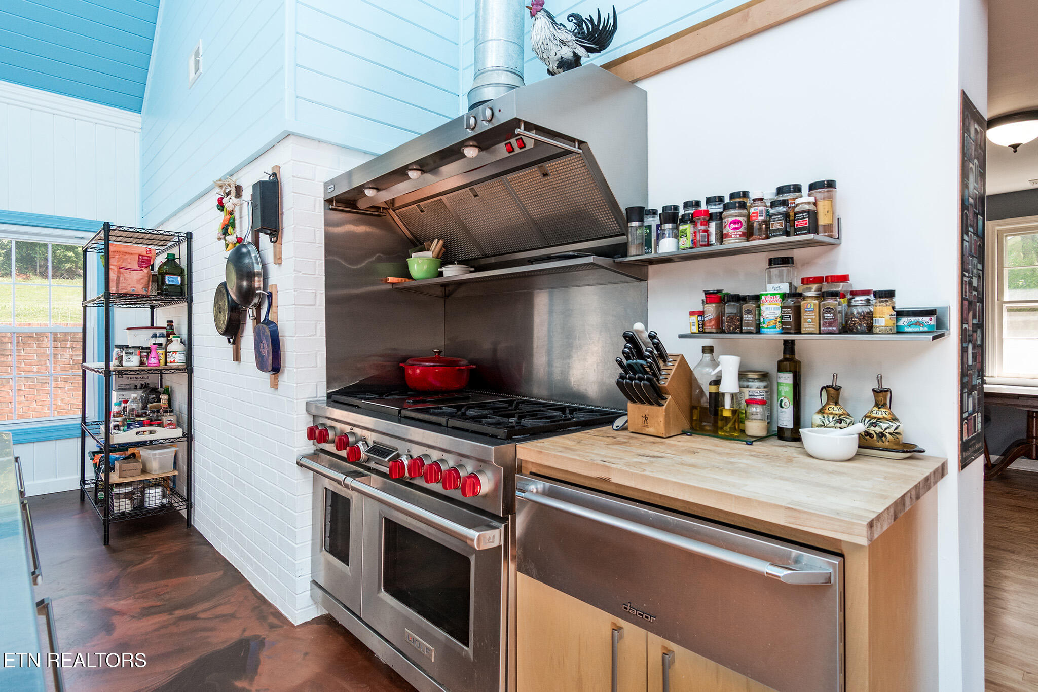 Knoxville, Tennessee 37919, United States, 4 Bedrooms Bedrooms, ,4 BathroomsBathrooms,Residential,Active,117499