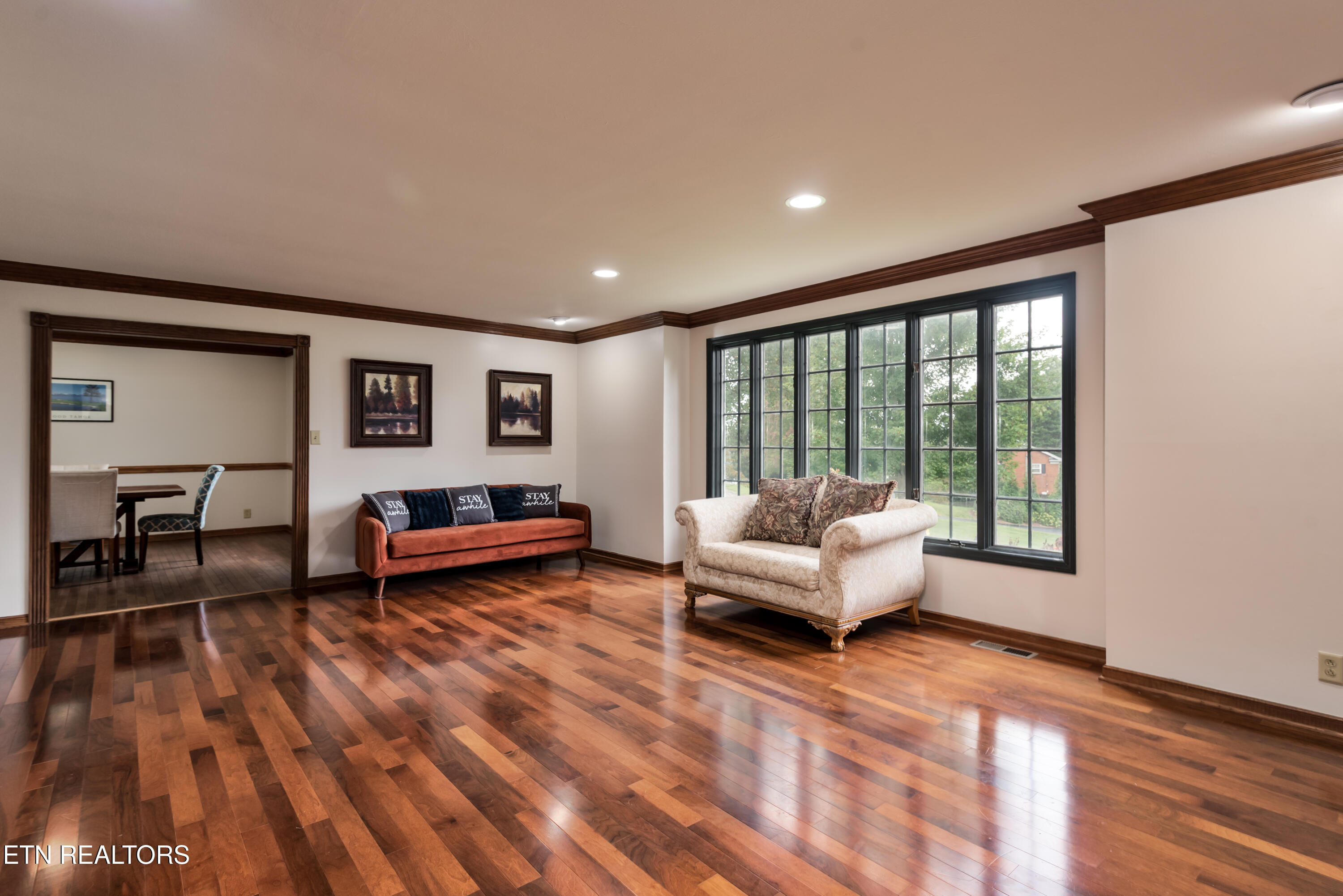 Knoxville, Tennessee 37919, United States, 4 Bedrooms Bedrooms, ,4 BathroomsBathrooms,Residential,Active,117499