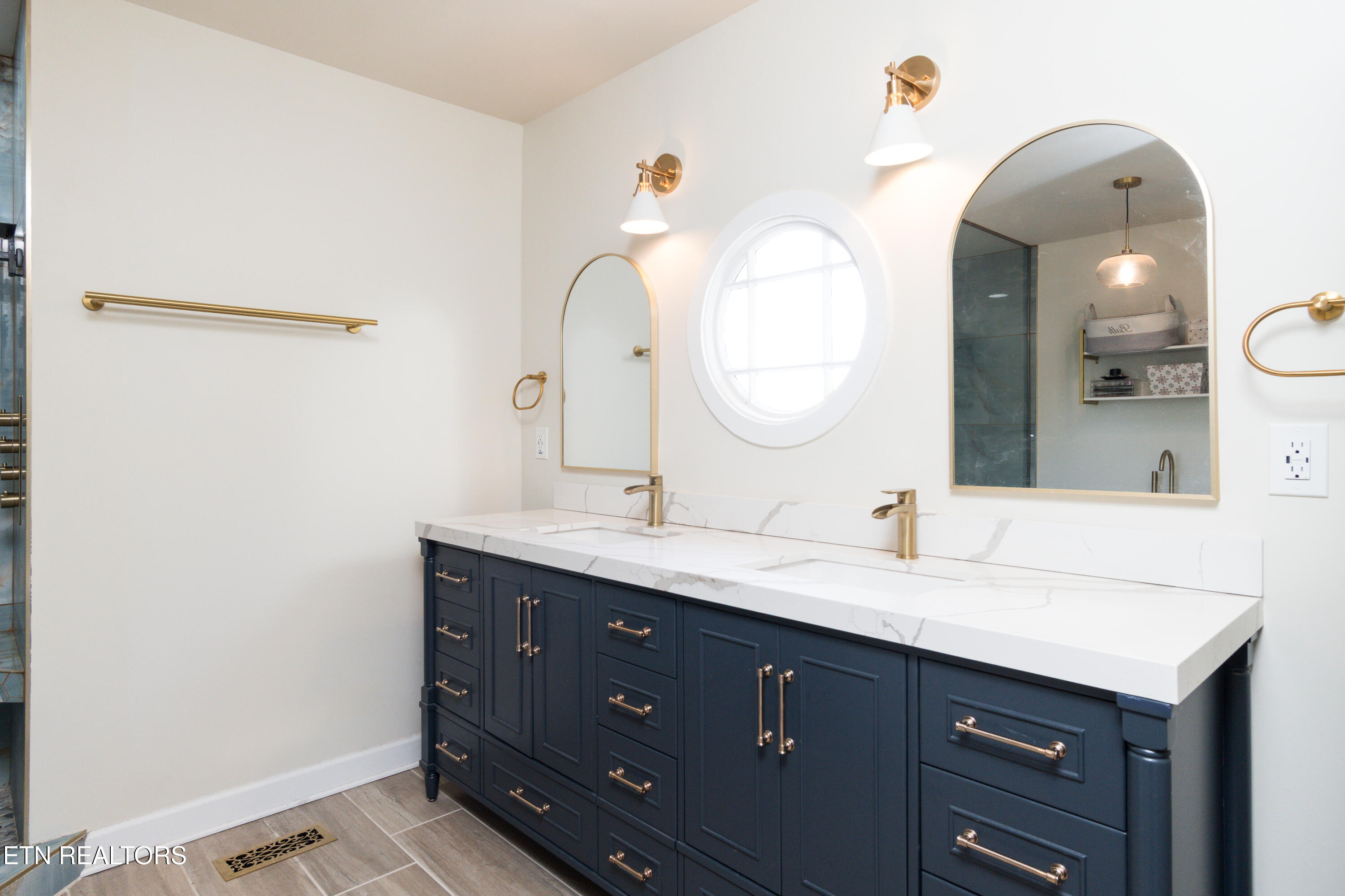 Knoxville, Tennessee 37919, United States, 4 Bedrooms Bedrooms, ,4 BathroomsBathrooms,Residential,Active,117499