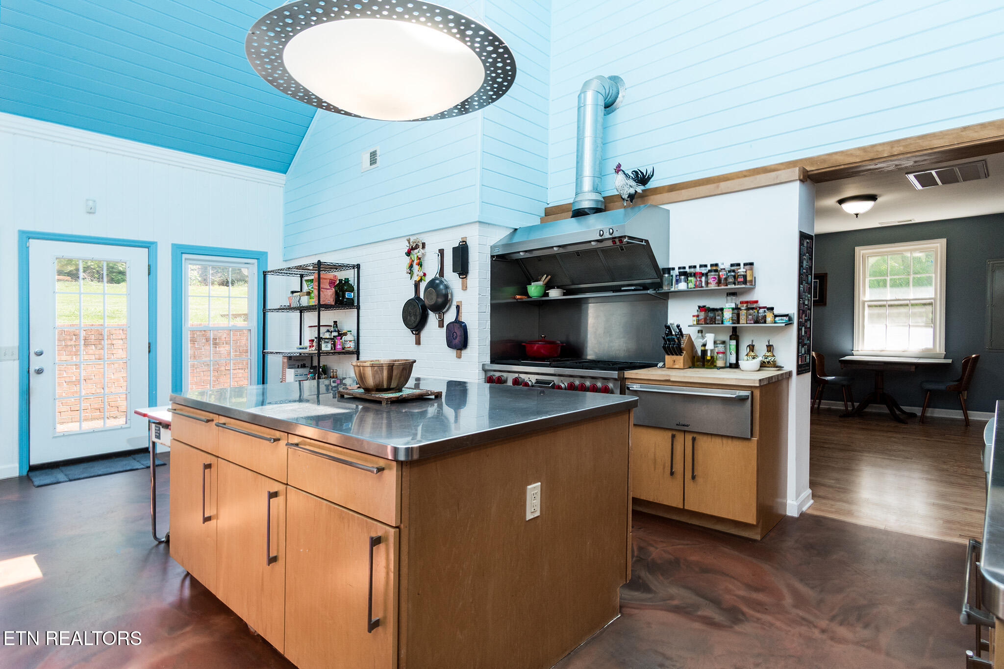 Knoxville, Tennessee 37919, United States, 4 Bedrooms Bedrooms, ,4 BathroomsBathrooms,Residential,Active,117499