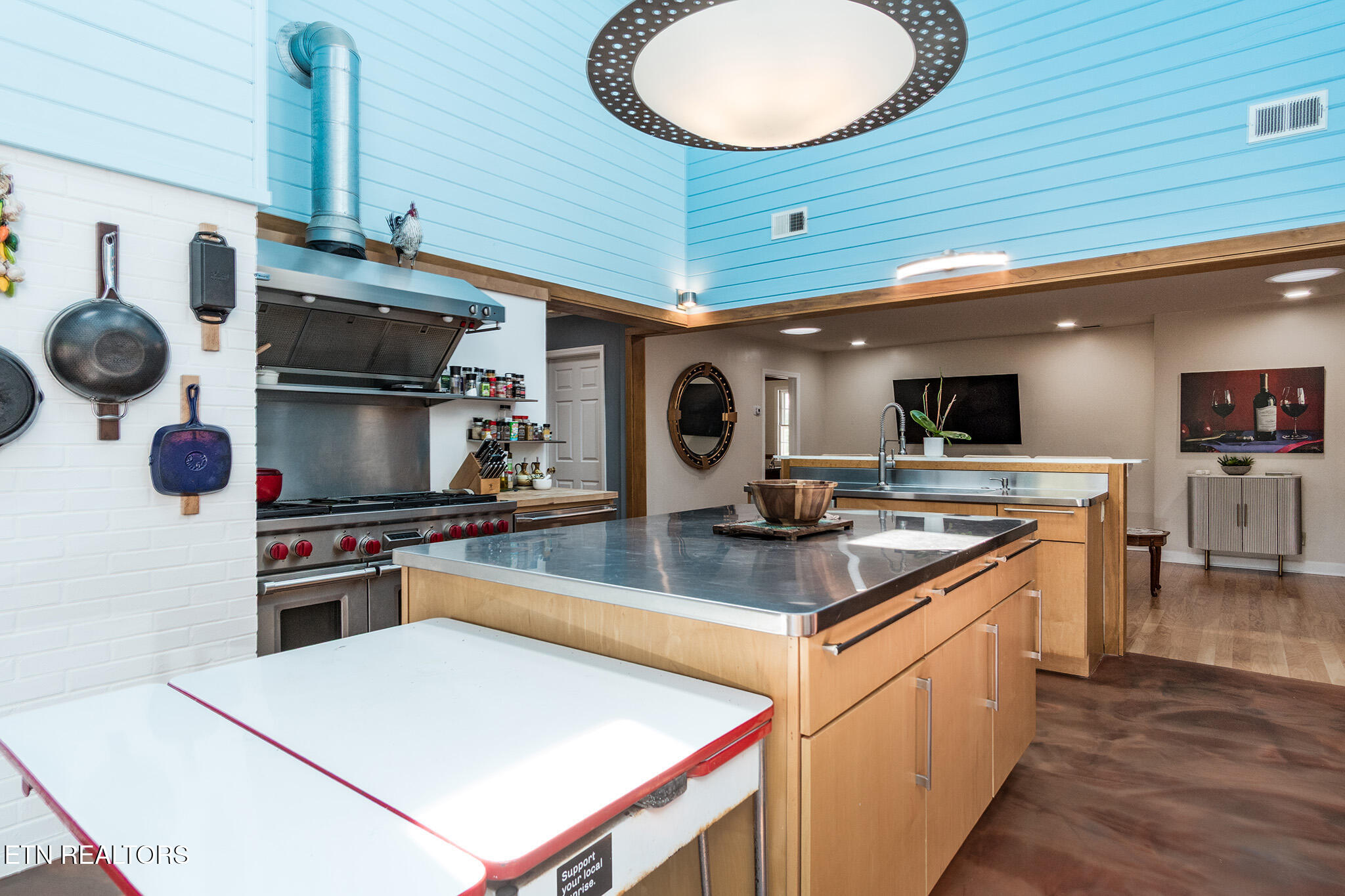 Knoxville, Tennessee 37919, United States, 4 Bedrooms Bedrooms, ,4 BathroomsBathrooms,Residential,Active,117499