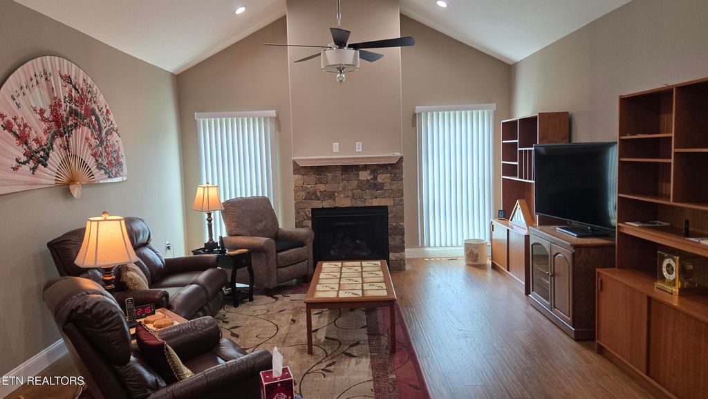 Photo of 292 Woodgate Drive, Crossville, TN 38571 (MLS # 1306673)