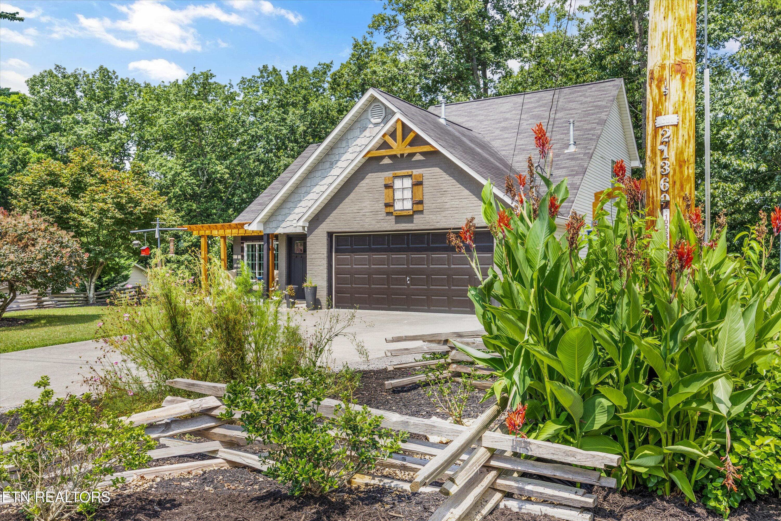 320 Crestwood Drive
