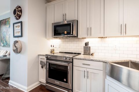 Tiny photo for 115 Willow Ave #204, Knoxville, TN 37915 (MLS # 1341402)
