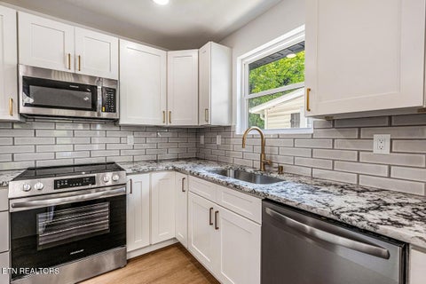 Tiny photo for 136 W Moody Ave, Knoxville, TN 37920 (MLS # 1354849)