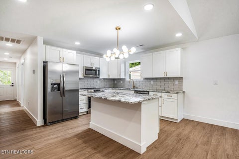 Tiny photo for 136 W Moody Ave, Knoxville, TN 37920 (MLS # 1354849)
