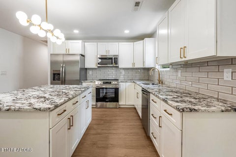 Tiny photo for 136 W Moody Ave, Knoxville, TN 37920 (MLS # 1354849)