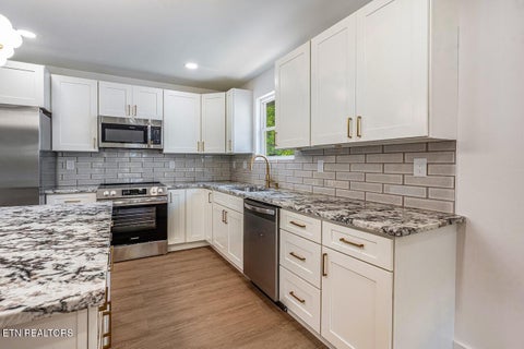 Tiny photo for 136 W Moody Ave, Knoxville, TN 37920 (MLS # 1354849)