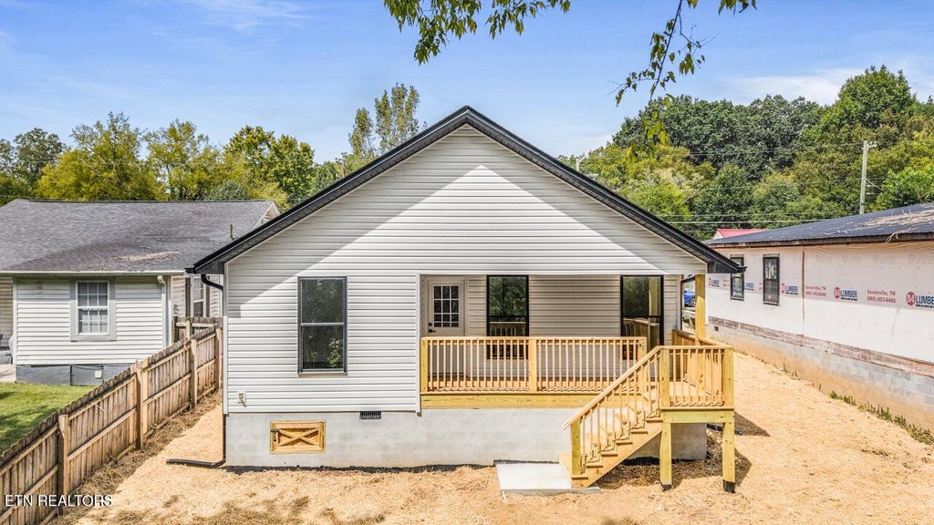Photo of 136 W Moody Ave, Knoxville, TN 37920 (MLS # 1354849)