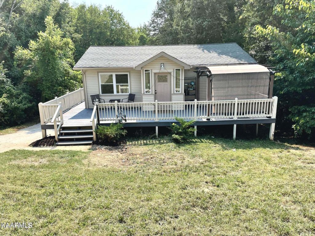 Photo of 3311 Big Cove Lane, Louisville, TN 37777 (MLS # 1218338)