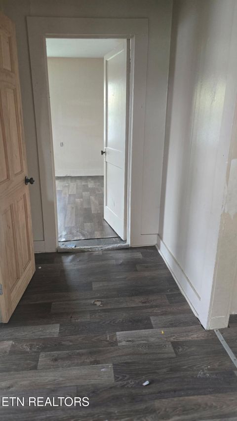 Tiny photo for 908 Crescent St, Morristown, TN 37813 (MLS # 1334640)